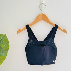 NIKE | Black Sports Bra Crossover Back Size Small